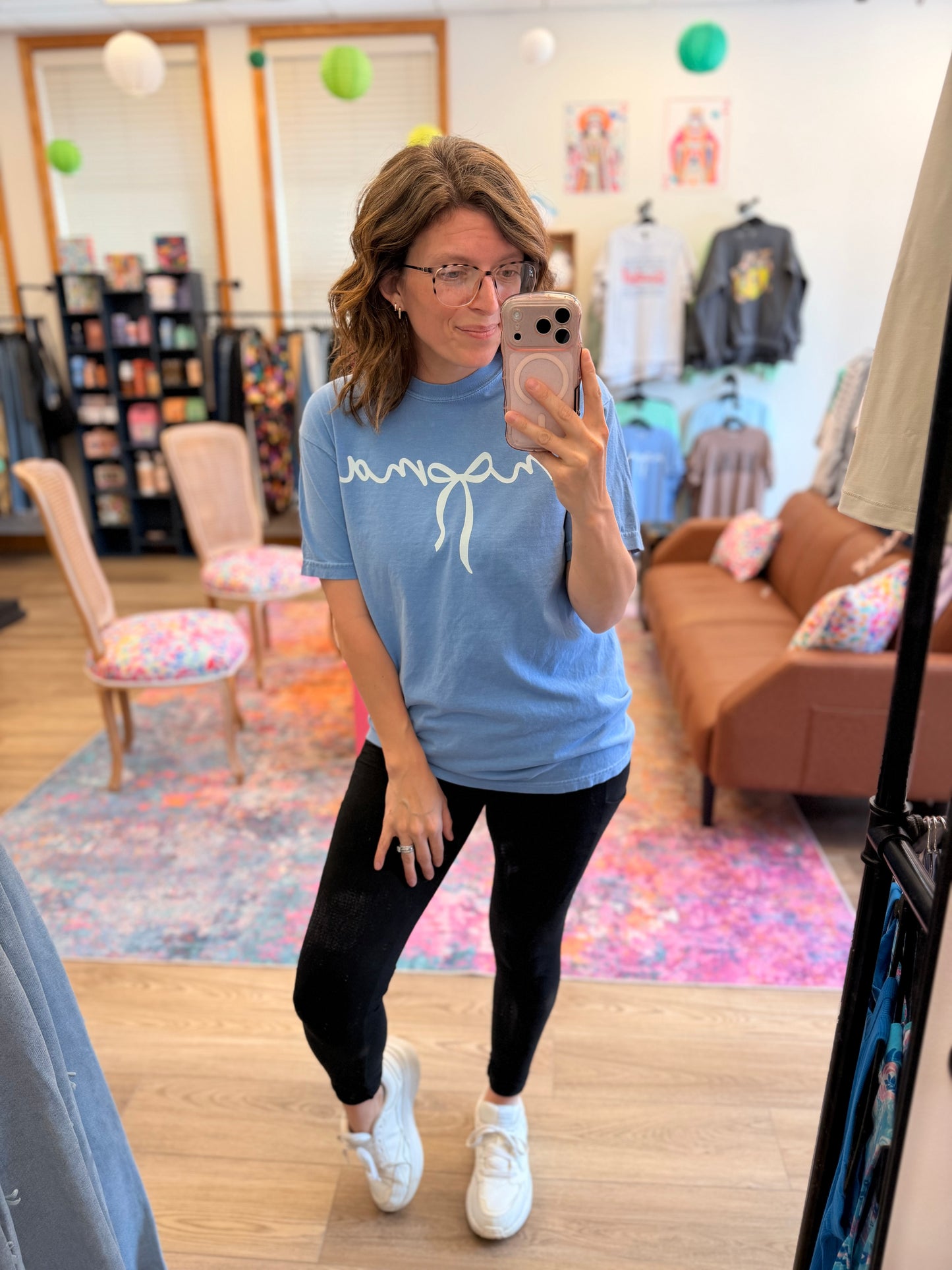 Mama Bow Vintage Graphic Tee