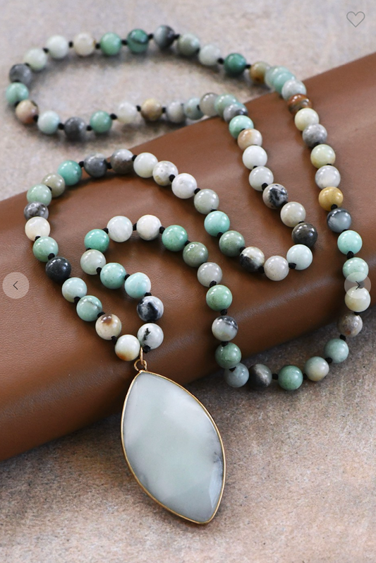 Natural Beauty Beaded Necklace