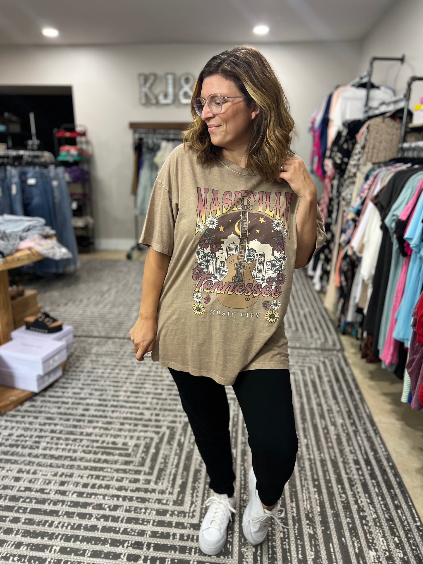 Nashville Vintage Graphic Tee