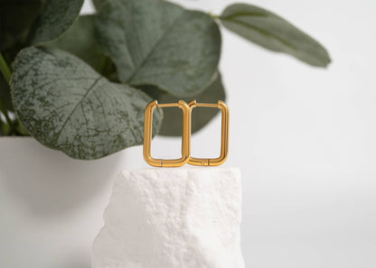 18K Gold Rounded Rectangle Everyday Huggie Earrings