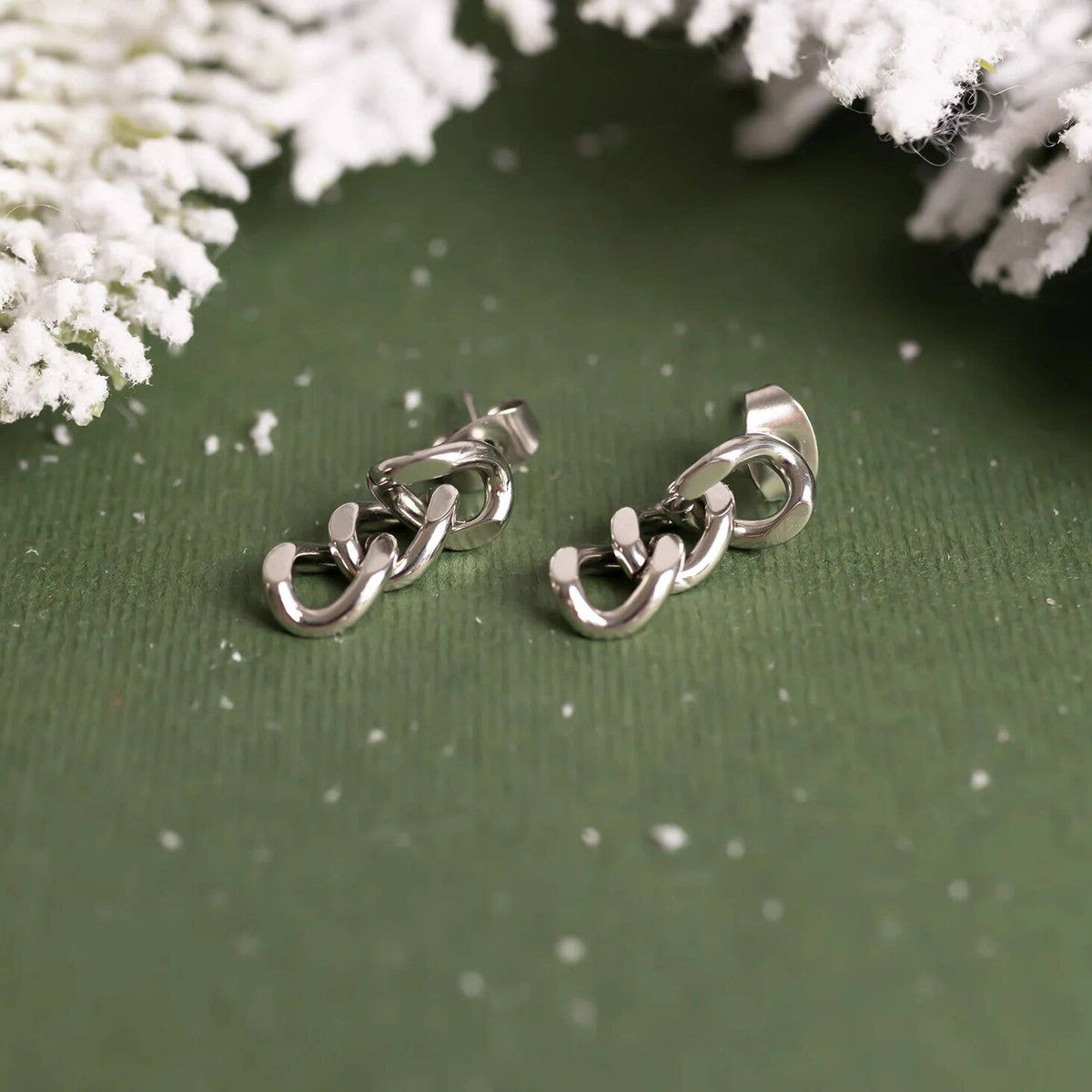 Curb Chain Dangle Earrings 18K Gold PVD Stainless Steel
