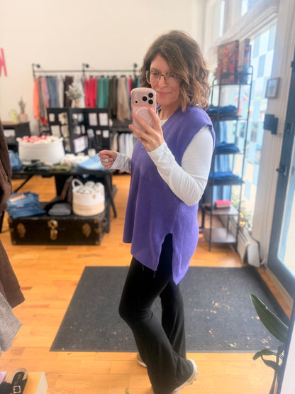 V-Neck Knitted Sweatervest