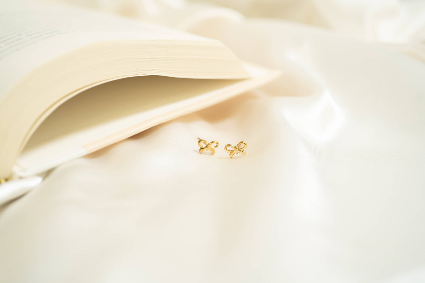 18K Gold Stainless Steel Bow Stud Earrings